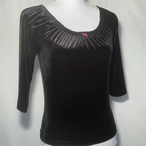 Clue Black Velvet Special Event/Holiday gathered scoop “peasant”neckline blouse